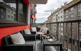 Prague Days - Bright Apartment - Balcony - Private Parking